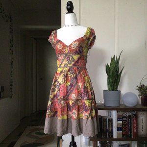 Patterned Tie Back Dress with a Sweetheart Neckline